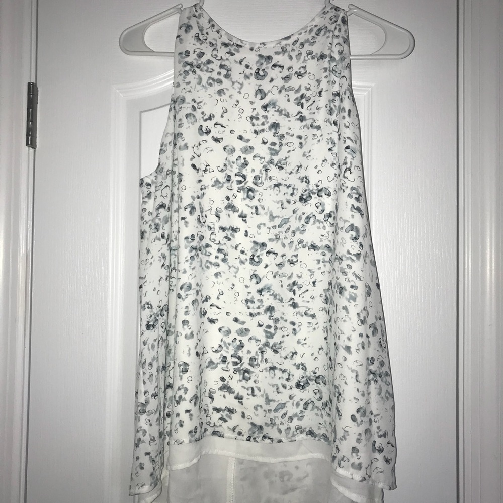 cute white w teal/ greenish design